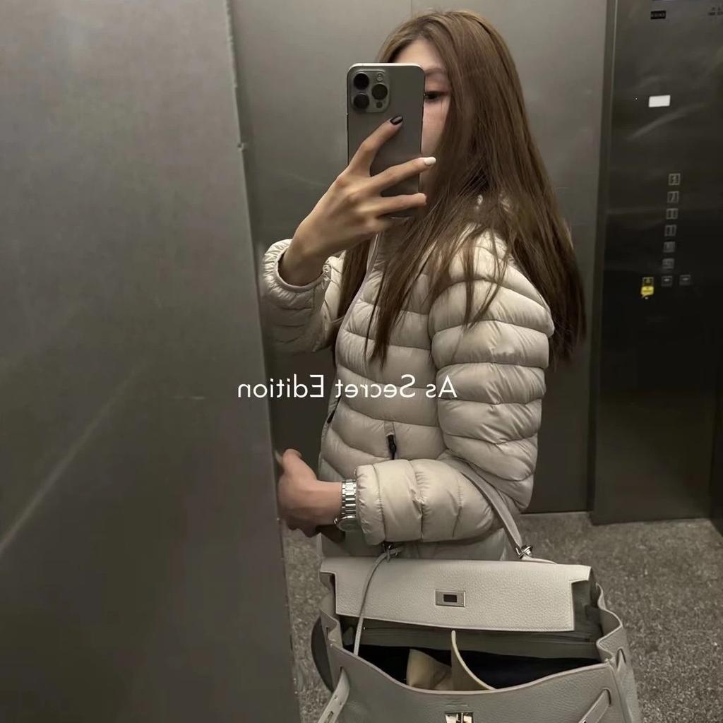 Large size cotton-padded clothes for women's winter new light and thin hooded small cotton-padded jackets, loose fashion warm cotton-padded jackets