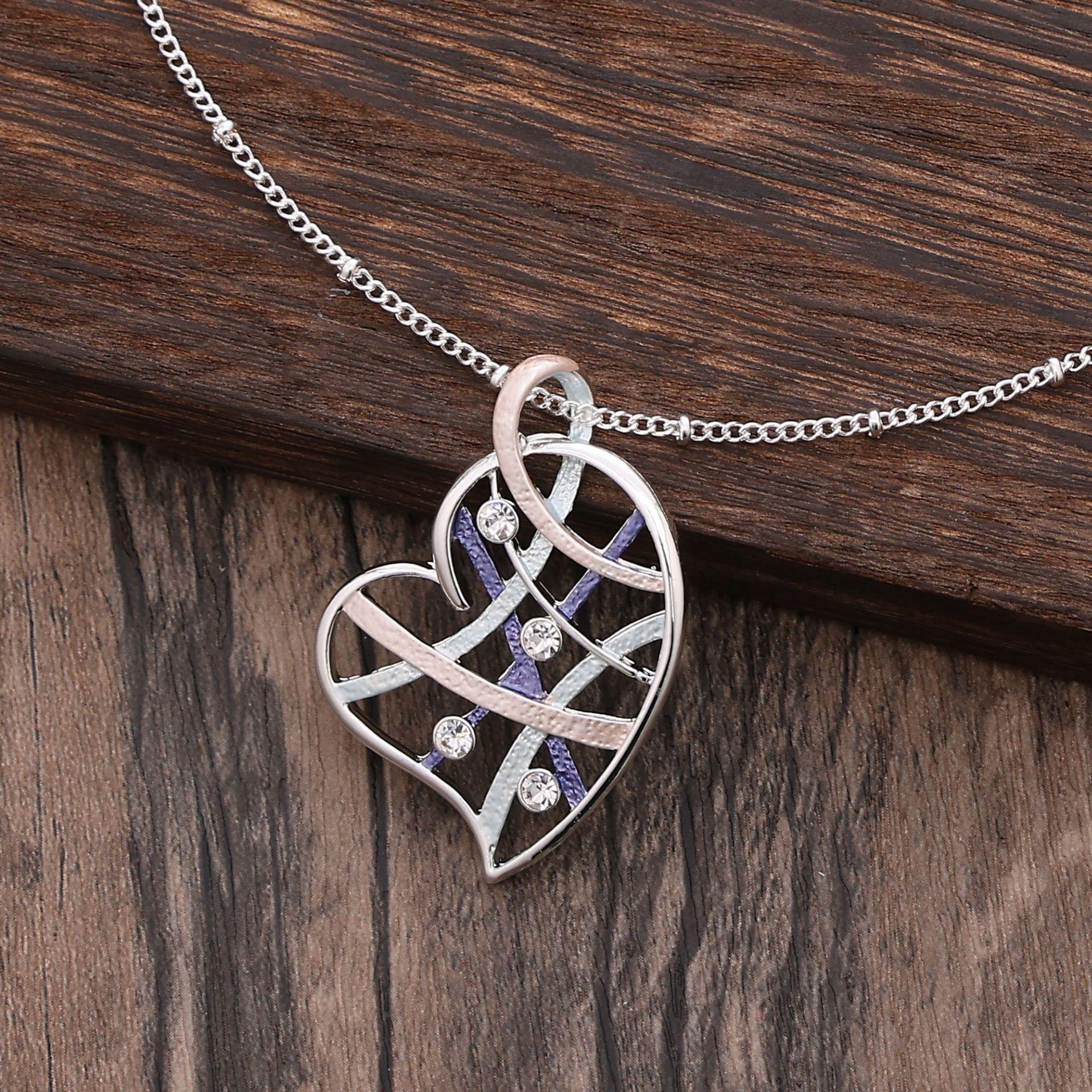 

New color oil geometric lines love diamond pendant, fashionable and simple women s high-end necklace