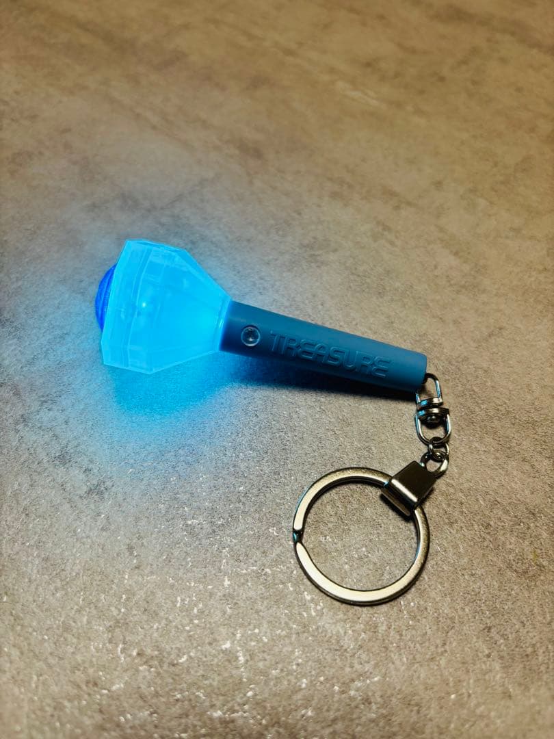 [Б/У] Мини-фонарик-брелок TREASURE Брелок TREASURE