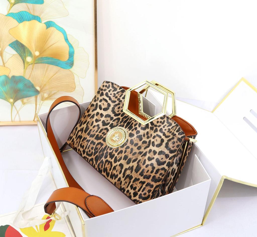 Super Women'S Bag Special-Shaped Metal Arm Handbag High Texture Women'S Bag Ladies Handbag