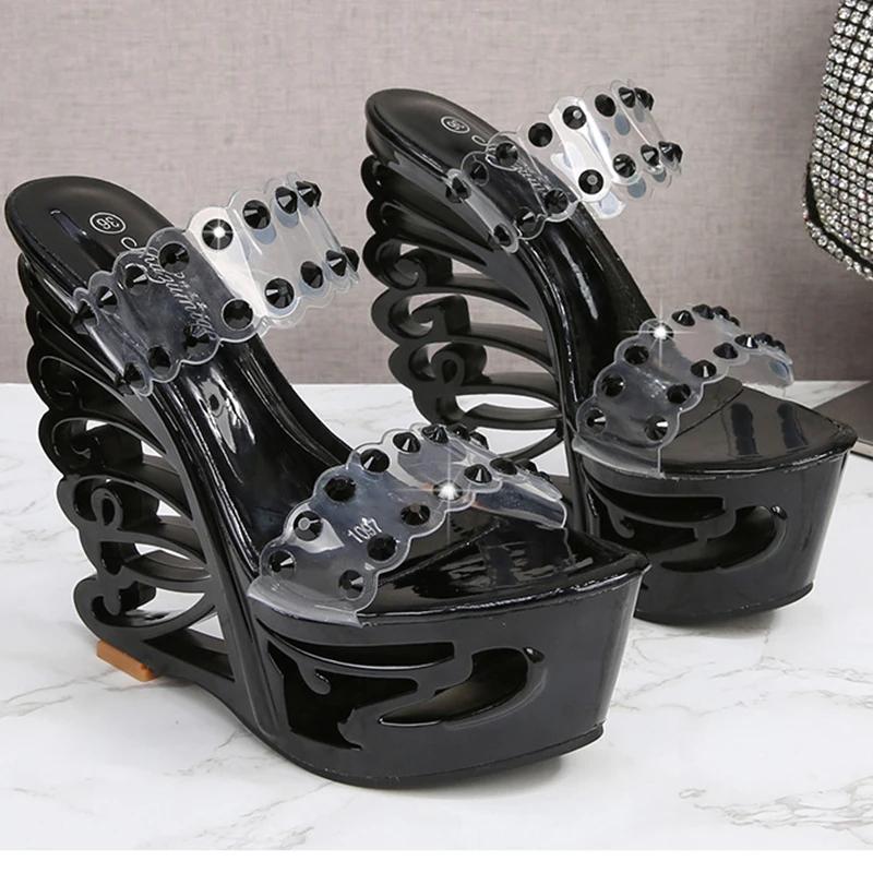Fashion New Sexy Design Personality Heel Slippers Ladies Slippers Clear PVC Transparent Casual Square High Heel Platform Slippers