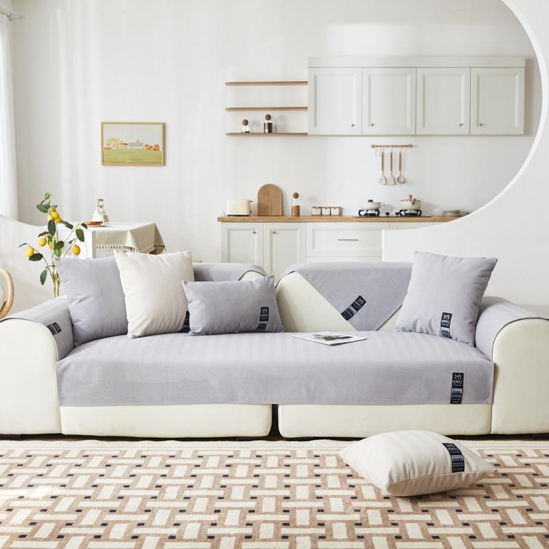 Plüsch Leichtes Luxus-Sofakissen in Volltonfarbe, Vier Jahreszeiten, universelles, rutschfestes Wohnzimmer, Stoff, Leder, Sofakissenbezug, Handtuch