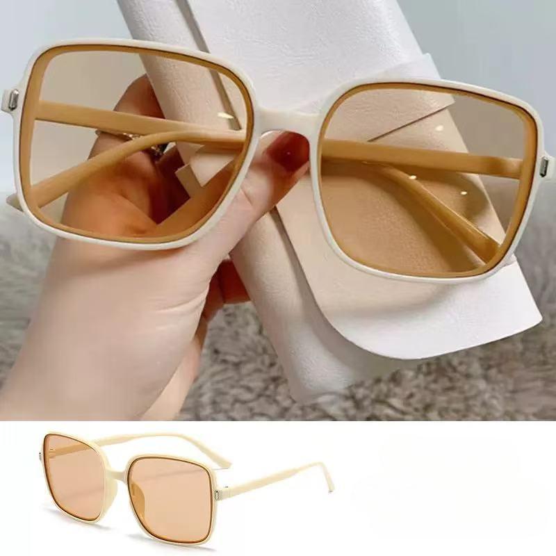 2026 Gradient Sunglasses for Women Trendy Retro Square Style Big Box Fashion Ins Female Trend Eyewear