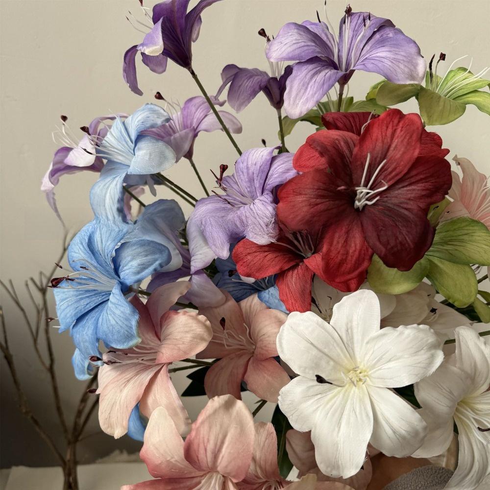 White Artificial Lily Flowers 5-head Simulation Decorative Bouquet  Indoor Decoration