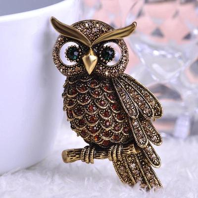 Vintage Owl Brooch Corsage Scarf Clip Antique Gold Plated Crystal Parrot Brooches ADM