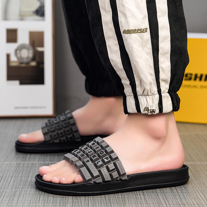 Fashion Summer Men Slippers Keyboard Design Platform Sandals Street Outdoor Clogs Quick Dry Beach Slippers Flip Flops Indoor Home Shoes