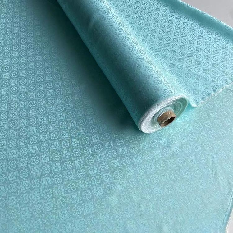 100x114cm Four-Leaf Diamond Jacquard Silk Sambu Satin for New Chinese-Style Qipao, Hanfu, and Traditional Garments