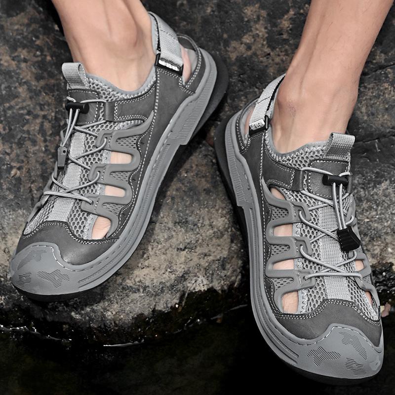 Fashion New Designer Brand Men Young Grid Ventilation Soft Sole Seaside Sandals Summer Outdoor Lightweigh Non-slip Sport Leisure Shoes