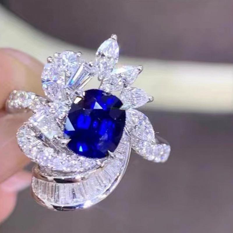 Elegant Sapphire Gem Rotating Ring with Zirconia for Women - Luxe Fashion Jewelry Adjustable Open Size