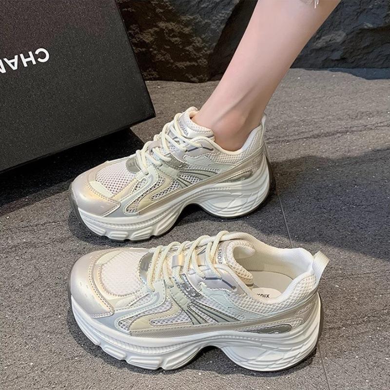 

Внешняя торговля увеличивающая рост маффин толстая подошва кроссовки папины кроссовки женские 2025 новый весна и лето металлик сетка дышащие спортивные и повседневные туфли 40 золотой