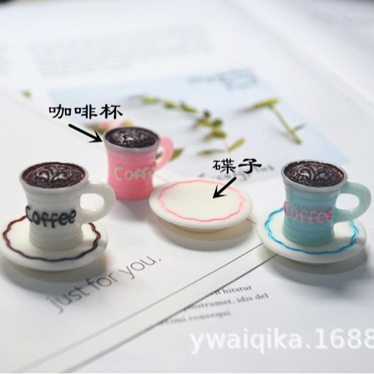 Mini-DIY-Mikrolandschafts-Kaffeetasse und Untertasse aus Kunstharz zum Spielen oder Ausstellen