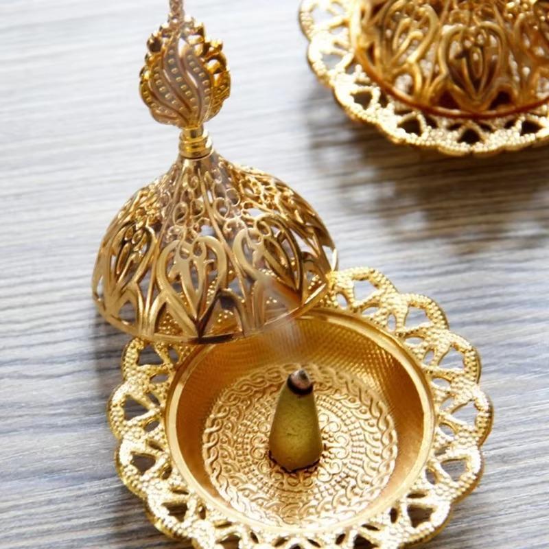 Einfacher Metall Räucherbrenner Vogelkäfig Modern Gold Ätherische Öllampe Kerzenlicht Stövchen Diffusor Duftdiffusor