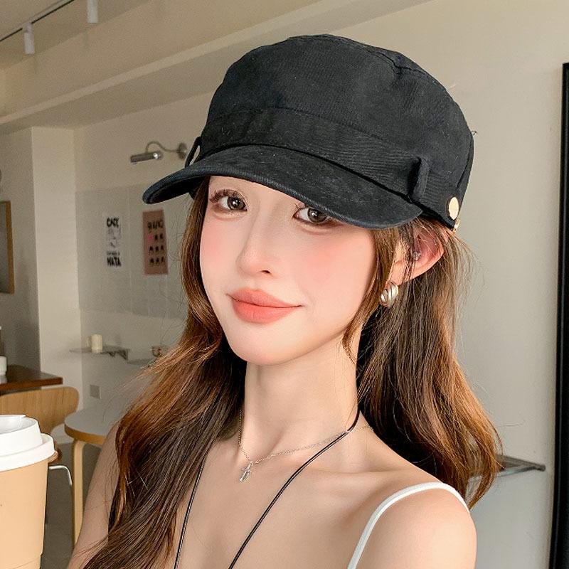 Retro flat-top equestrian hat women's spring summer versatile face peaked cap literary painter hat newsboy hat