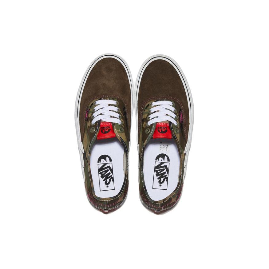 Vans AAPE X Authentic Bolt - Green Camo Unisex Sneakers Pink VN000BWCCMA