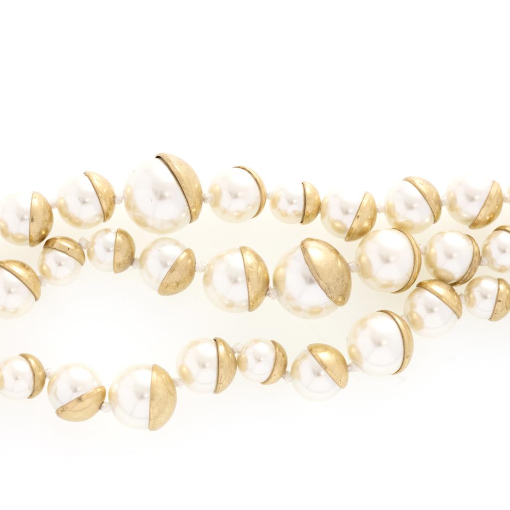 French Vintage Three-Layer Pearl Necklace Female Medra Beaded Stacked Collarbone Chain Dopamine Premium Sense Bracelet Tide