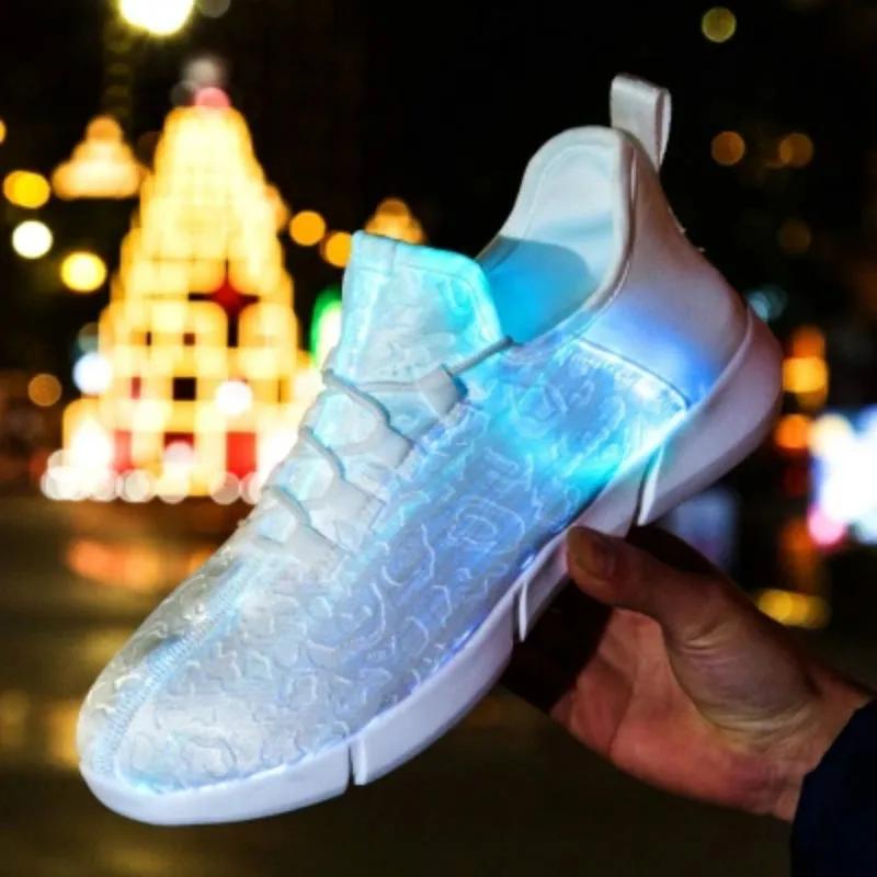 Baskets lumineuses Spring Boy pour hommes, femmes, filles, enfants, chaussures à LED clignotantes, adultes, rechargeables par USB, chaussures en fibre optique