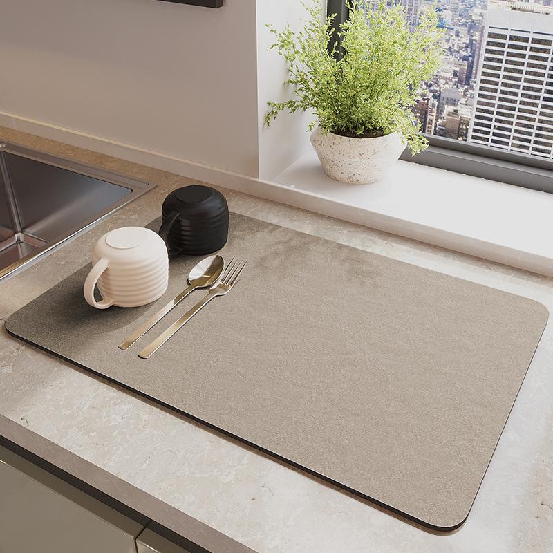 Weiche Badezimmer-Bodenmatte aus Kieselgur, schnell trocknende saugfähige Haushaltsmatte für das Badezimmer, rutschfeste Toiletten-Fußmatte, Teppich-Fußmatte