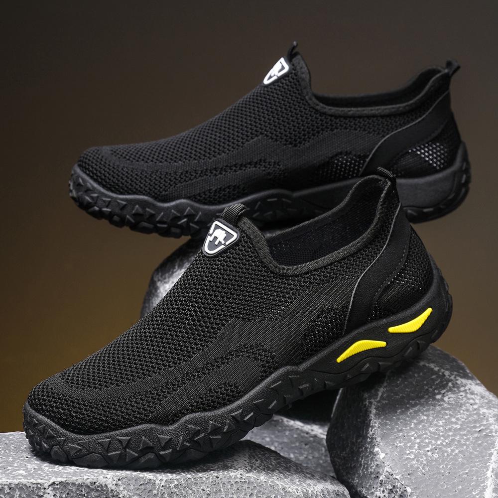 Men's Flyknit Slip-On Sports Shoes - Breathable, Flat, Casual Spring/Summer Sneakers.