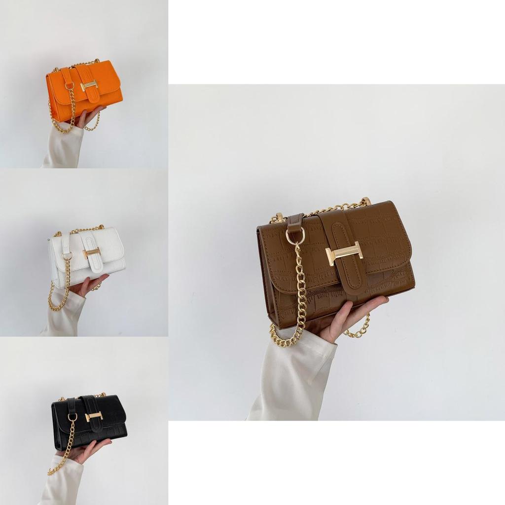 Trendy Pu Material Small Square Shoulder Bag With Chain Design For Everyday Use