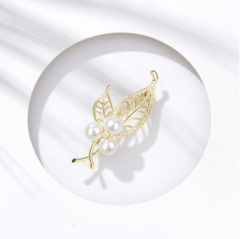 1Pc Delicate Leaves Brooch for Women Men Fashion Plant Flower Pins Brooches Jewelry Trendy Accessories Party Gifts