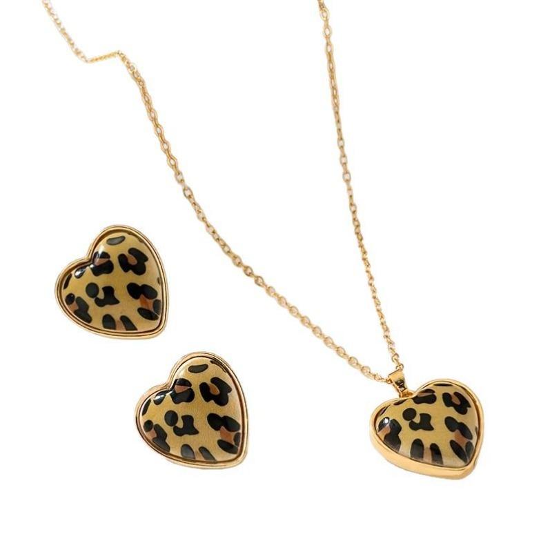 Design a forma di cuore con stampa leopardata orecchini retrò sexy set due pezzi semplice e versatile gioielli da donna amore