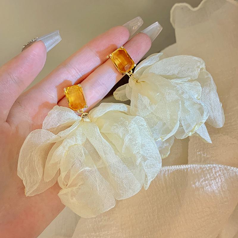 Small Fresh Grape Flower Fringed Earrings Korean Girl Heart Sweet Stud Earrings New Cute Versatile Earrings