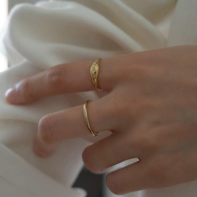 Dawn of Me New. Classic Oval Ring