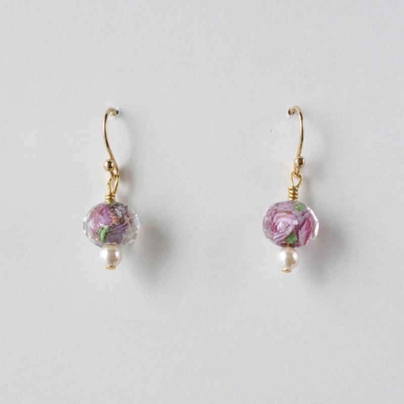 MERRYMOTIVE Vintage pink rose and pearl earring