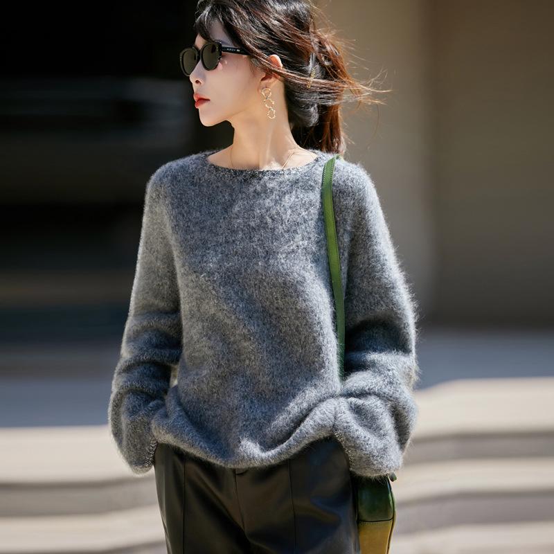 Autumn and winter new camel wool knitted loose sweater thickened large size lazy wind women's round neck pullover
