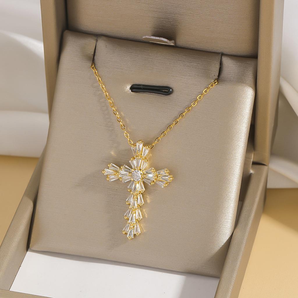 Hip Hop Cool Zircon Cross Necklaces for Women Men Fashion Stainless Steel Chains Shiny Cross Collar Jewelry Accessories Gifts