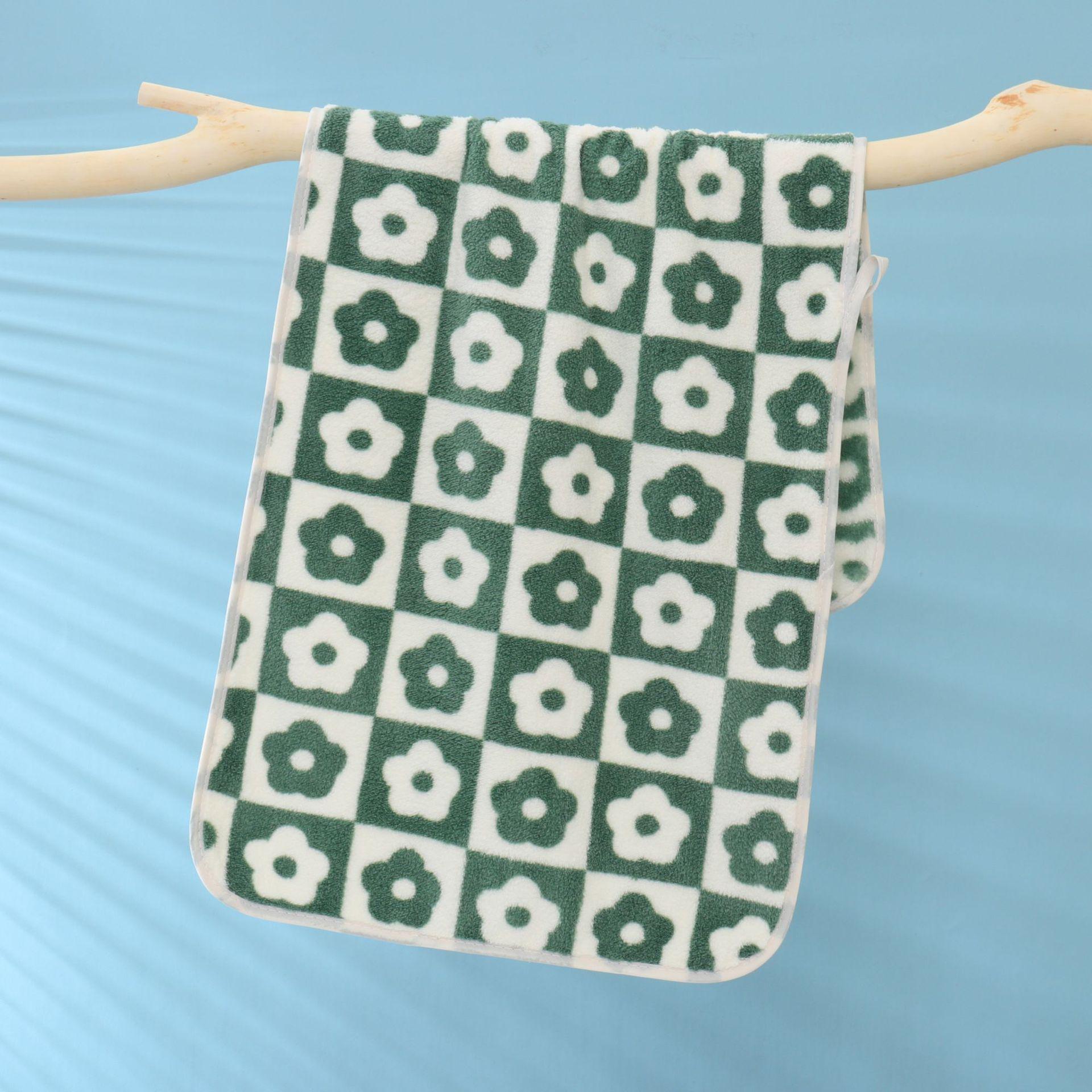 

Plaid Floral Fleece Towel & Hair Drying Cap Set - Soft, Absorbent Bath Favors Picture Specification