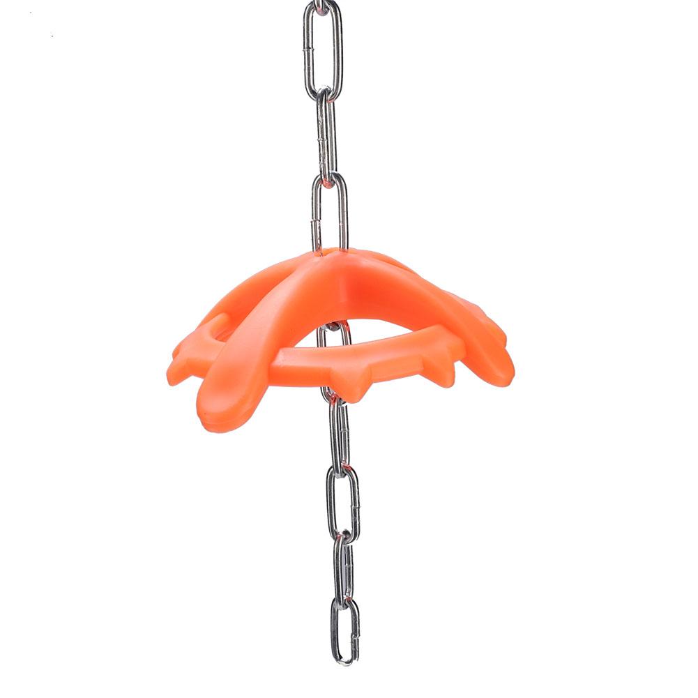 Plastic High Strength Hanging Chain Veterinary Food Appeal Farm Animals Piglet Chew Bite Toy