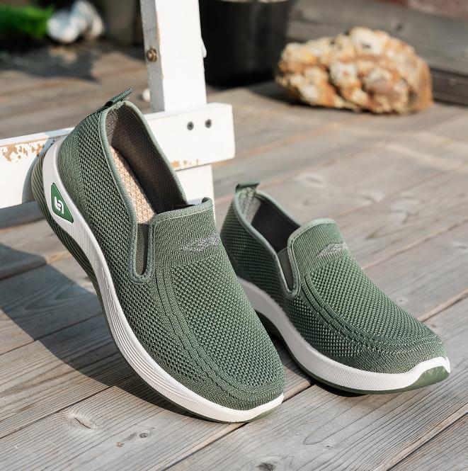 Women Breathable Knit Slip-On Sneakers Lightweight, Comfortable Walking Shoes All-Season Casual Outdoor Activities