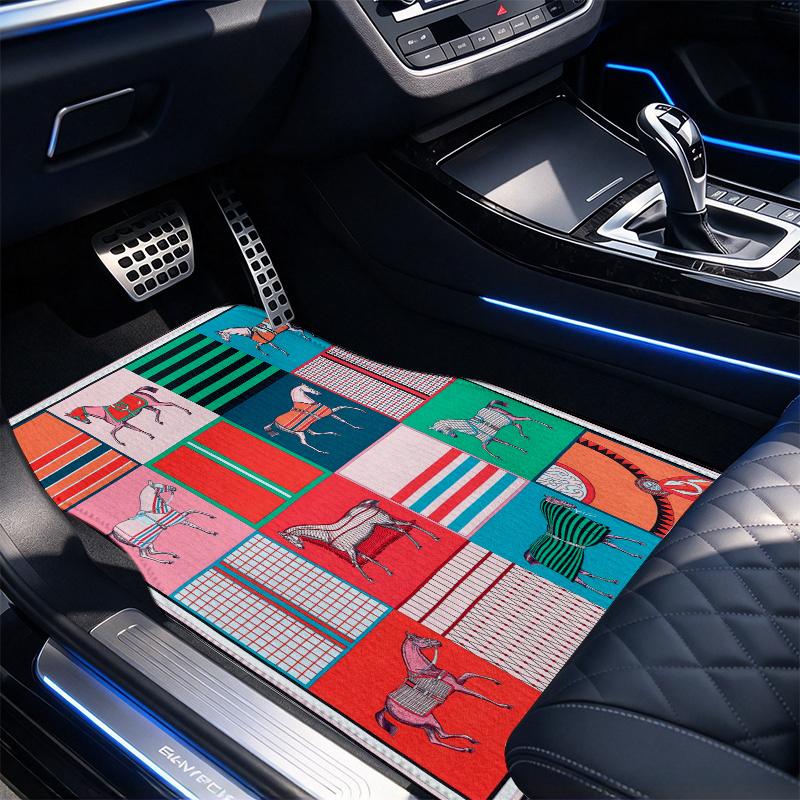 Horse Art Pattern Black Car Floor Mats Full Coverage All-Season Car Mats, XPE Non-Slip And Wear-Resistant Mats Suitable for SUV Interiors, Textured Ca
