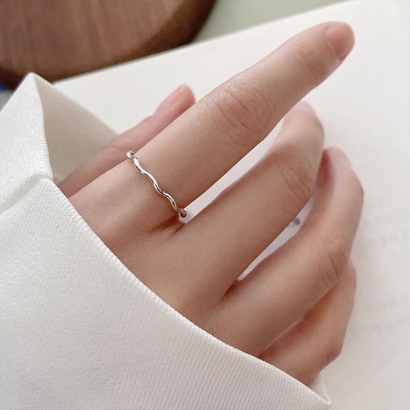 

Регулируемое винтажное минималистичное кольцо из стерлингового серебра 925 пробы для женщин - Не тускнеющее, Европейский и американский дизайн Adjustable Opening