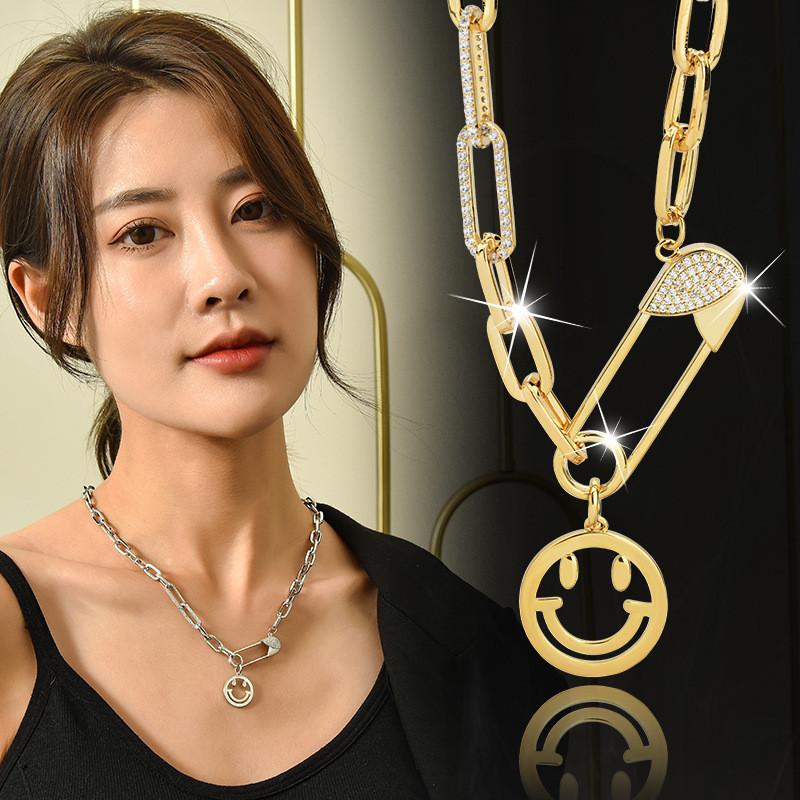 Elegant Titanium Steel Fall Winter Necklace With Smiling Face Pendant For Fashionable Women And Men