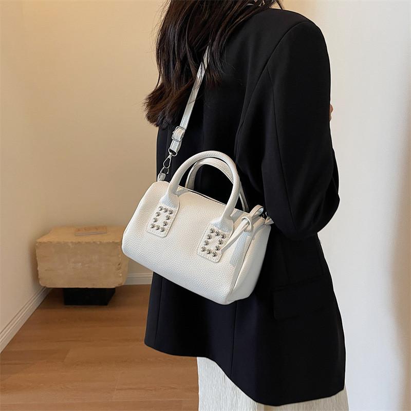 Trendy Fashionable Crossbody Bag Versatile Shoulder Bag Chic Handbag For Women