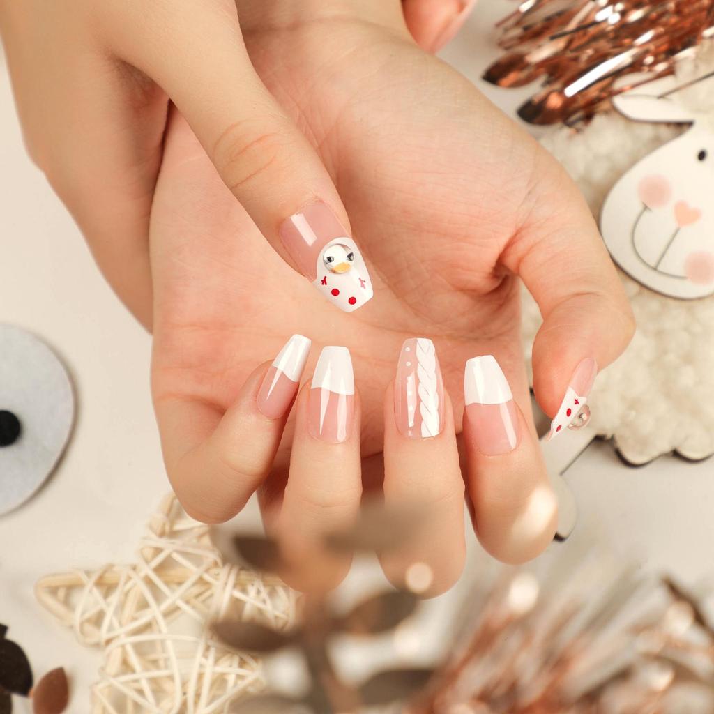 Christmas Manicure Collection: Press-On False Nails & Nail Stickers