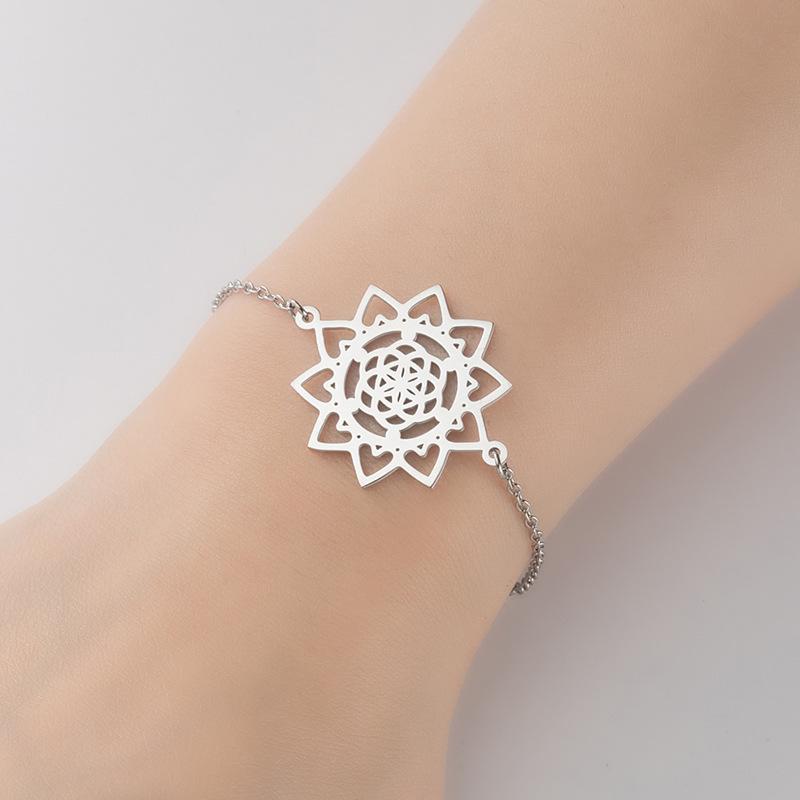 Pulsera Colgante Flor de Mandala de Lujo Ligero Europea y Americana - Diseño Fresco, Sencillo y Único