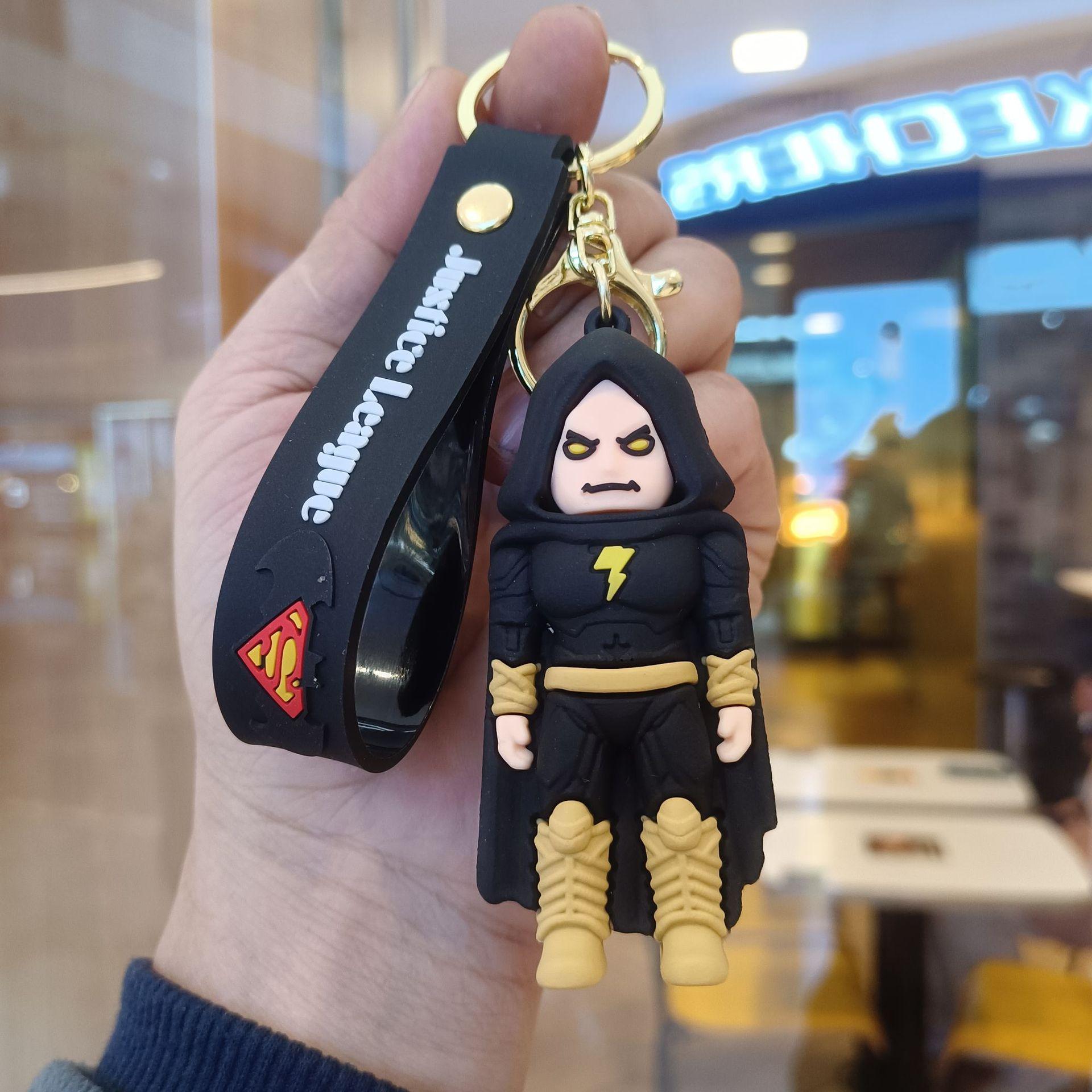 

hero Spider-Man keychain car cartoon Batman keychain doll pvc animation peripheral men and women birthday gift Christmas