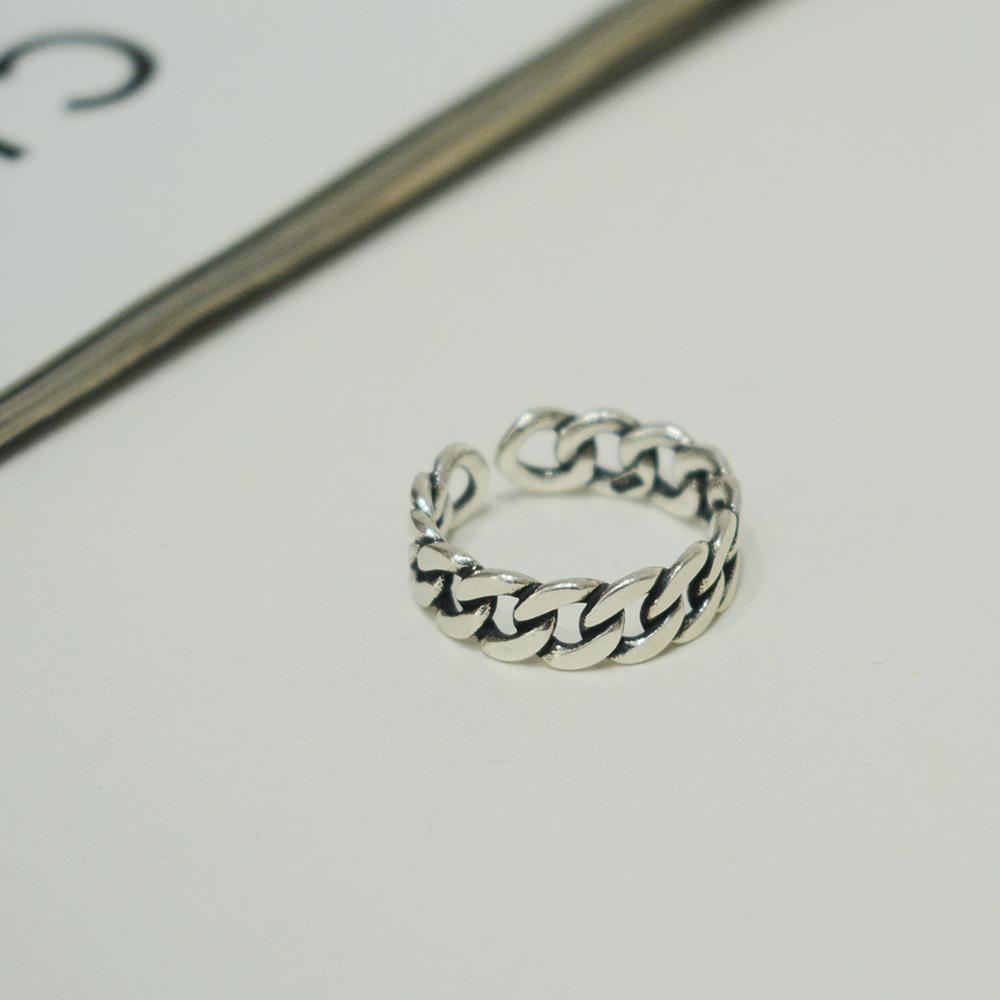 Korean Style Geometric Wide Band Chain Ring for Women - Adjustable, Fashionable, and Unique Index Finger Accessory