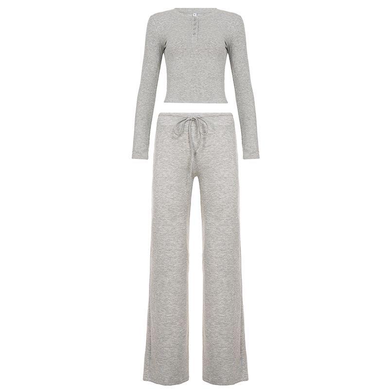 

Женский серый повседневный спортивный костюм: Приталенная футболка на пуговицах + брюки прямого кроя Small серый