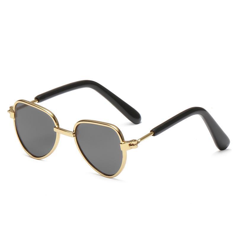 Pet Fashion Round Sunglasses for Cats & Dogs - 9cm Cotton Doll Accessories