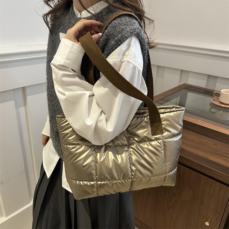 Unique Winter Fashionable Underarm Bag For Women With Soft Material And Sleek Lines