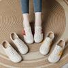 The First Layer of Cowhide Spring New Sports and Leisure Middle-aged Mother Shoes Flat Leather White Shoes Are Comfortable