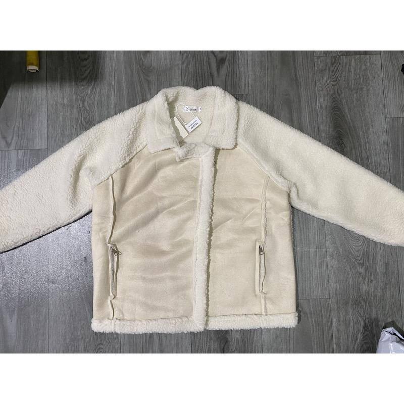 

Короткая женская куртка XL абрикосовый