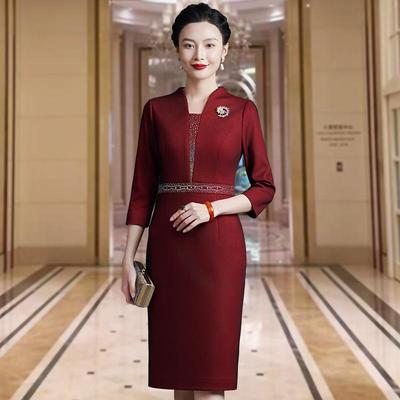 2023 Summer Wine Red Three-Quarter Sleeve Evening Gown: Elegant Wedding Banquet Dress for Mother-in-Law