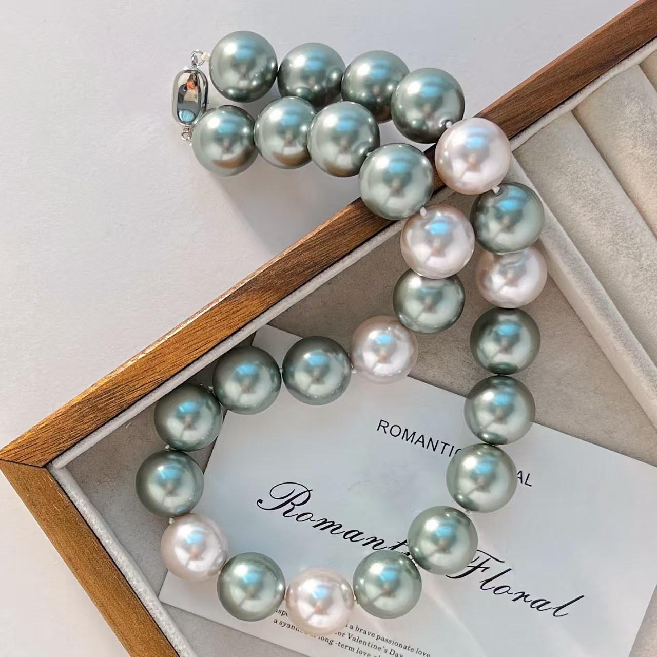 

Vintage 16Mm Large Granular Color Grey Coffee Artificial Crystal Pearl Necklace Clavicle
