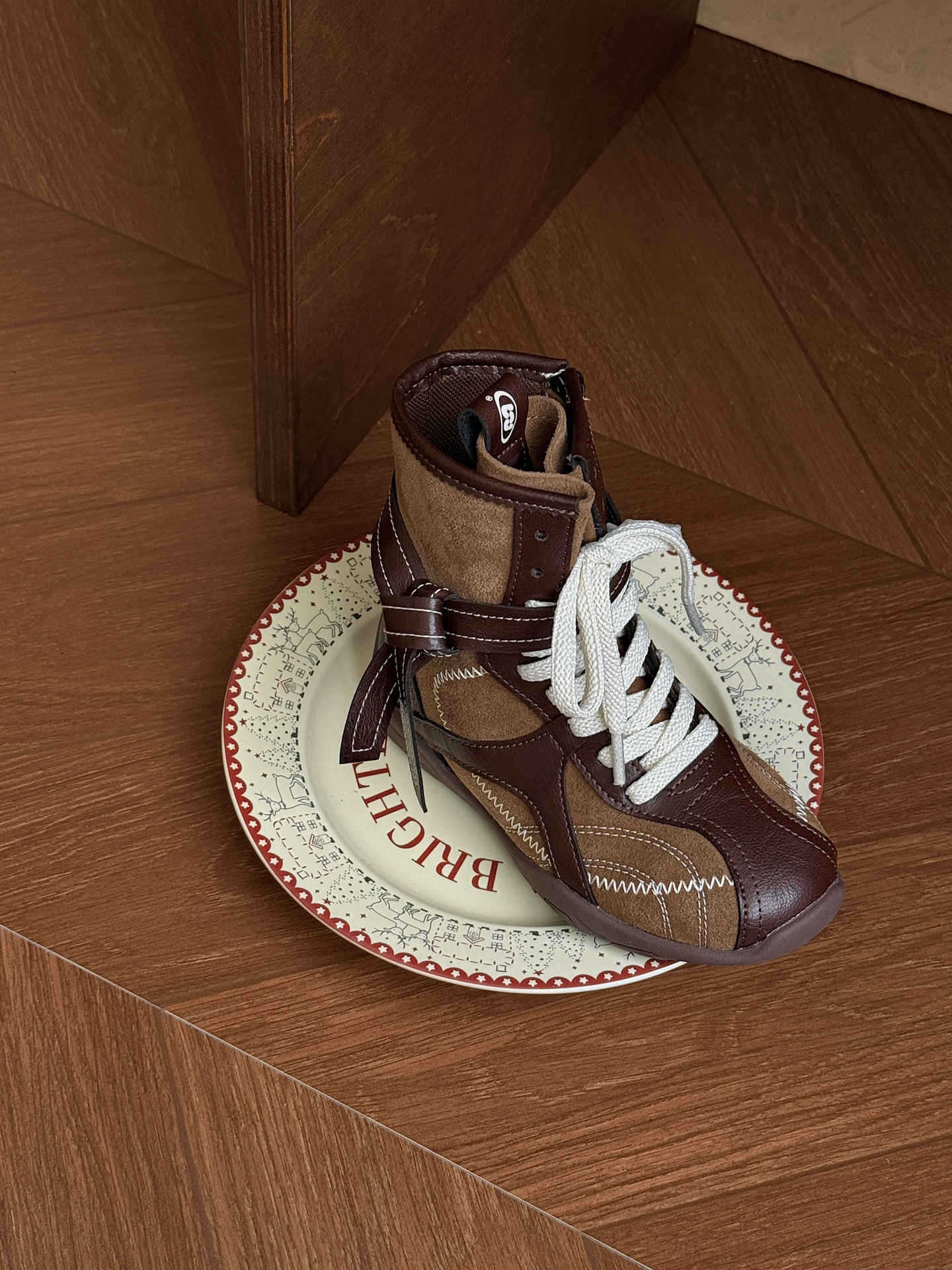 

XSHX Боксерки | Осенне-зимние ретро-кроссовки-локомотивы с высоким верхом и боковой молнией, нишевые, в средневековом стиле 30