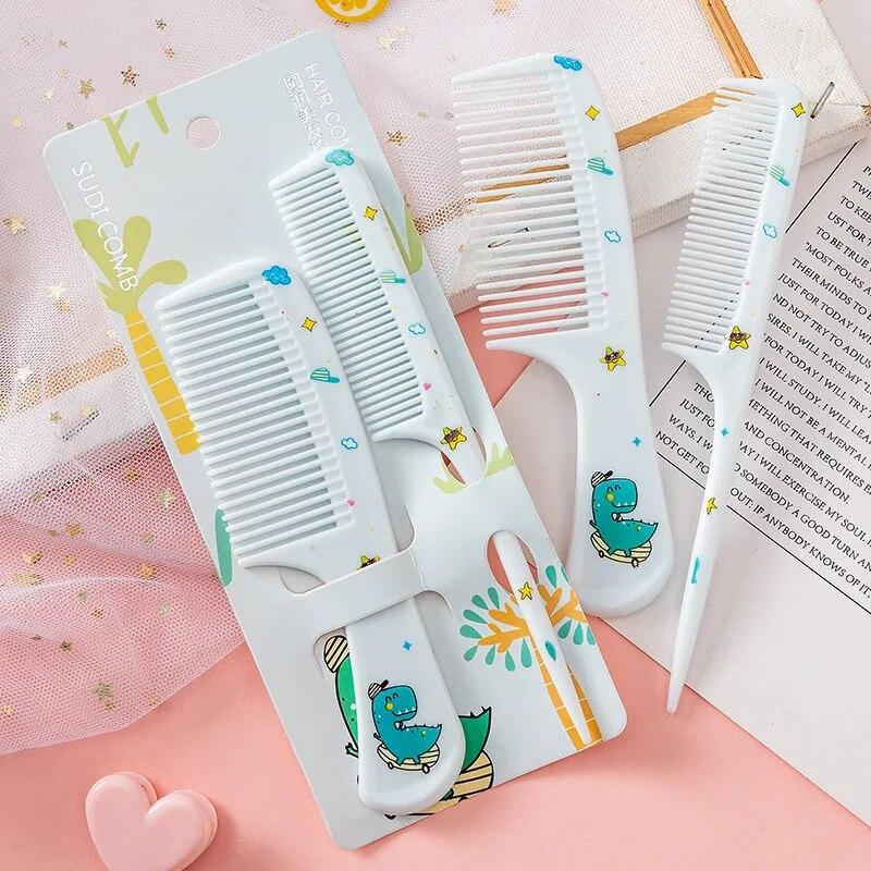 2 piezas/set Peine de peluquería lindo para niños Peine de cola puntiaguda antiestático para niñas Peine para el cabello con forma de fruta de fresa Peine para el cabello de niños
